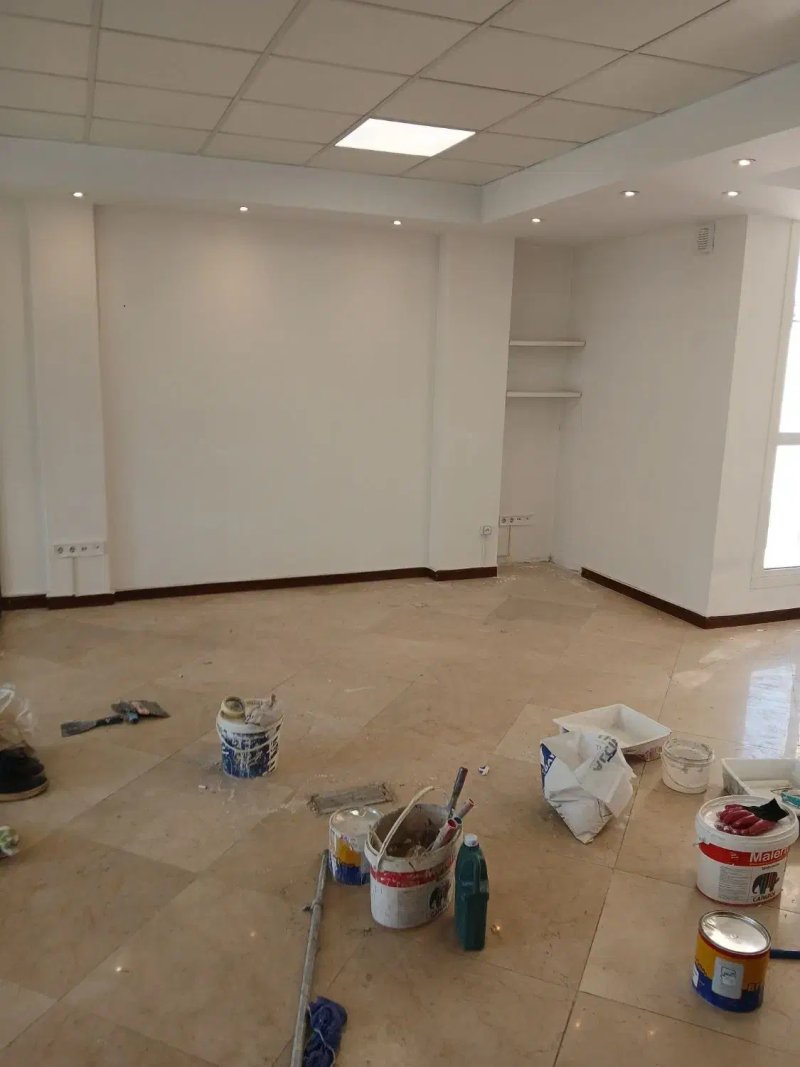 اداری 100 متری دو خوابه در امانیه تهران13522620410