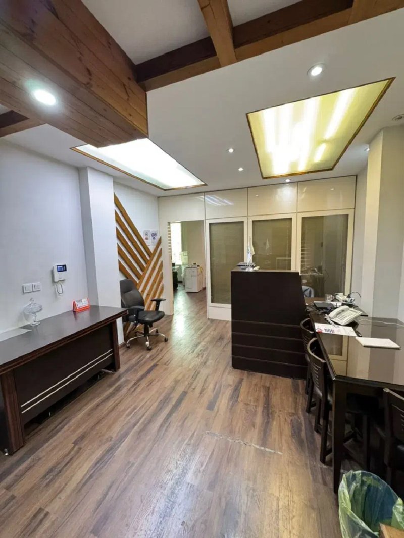 اداری 70 متری دو خوابه در امانیه تهران13519820353