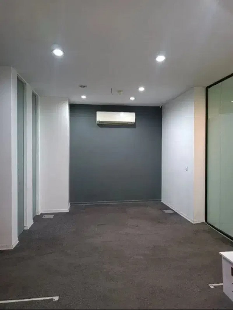 اداری 500 متری چهارخوابه در سعادت آباد تهران13523120418