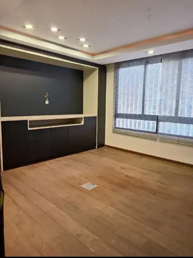 اداری 500 متری چهارخوابه در سعادت آباد تهران13523120416