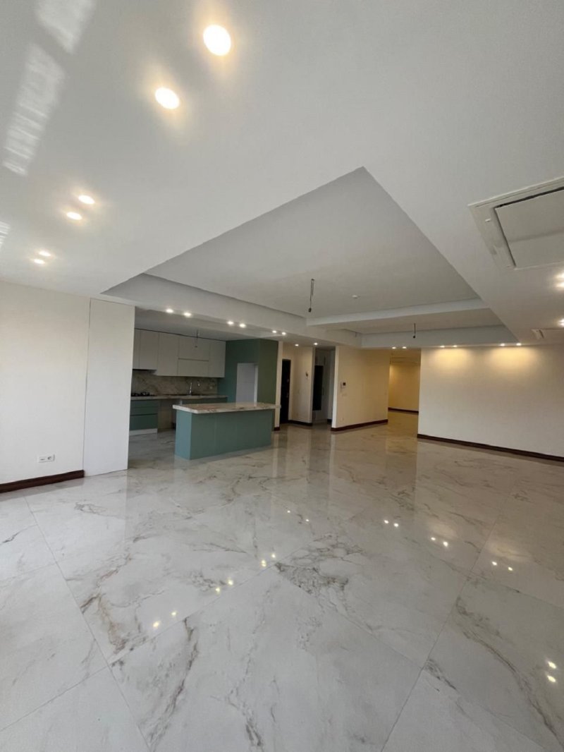 آپارتمان 210 متری چهارخوابه در مرزداران تهران13515320317