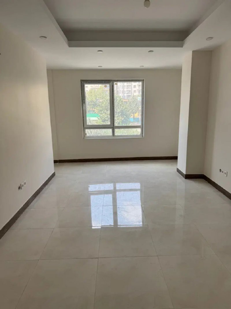 اداری 200 متری یک خوابه در میدان بعثت کرج13530920611