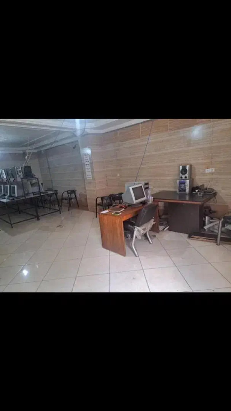 تجاری 65 متری در مصلی قدس13523620432