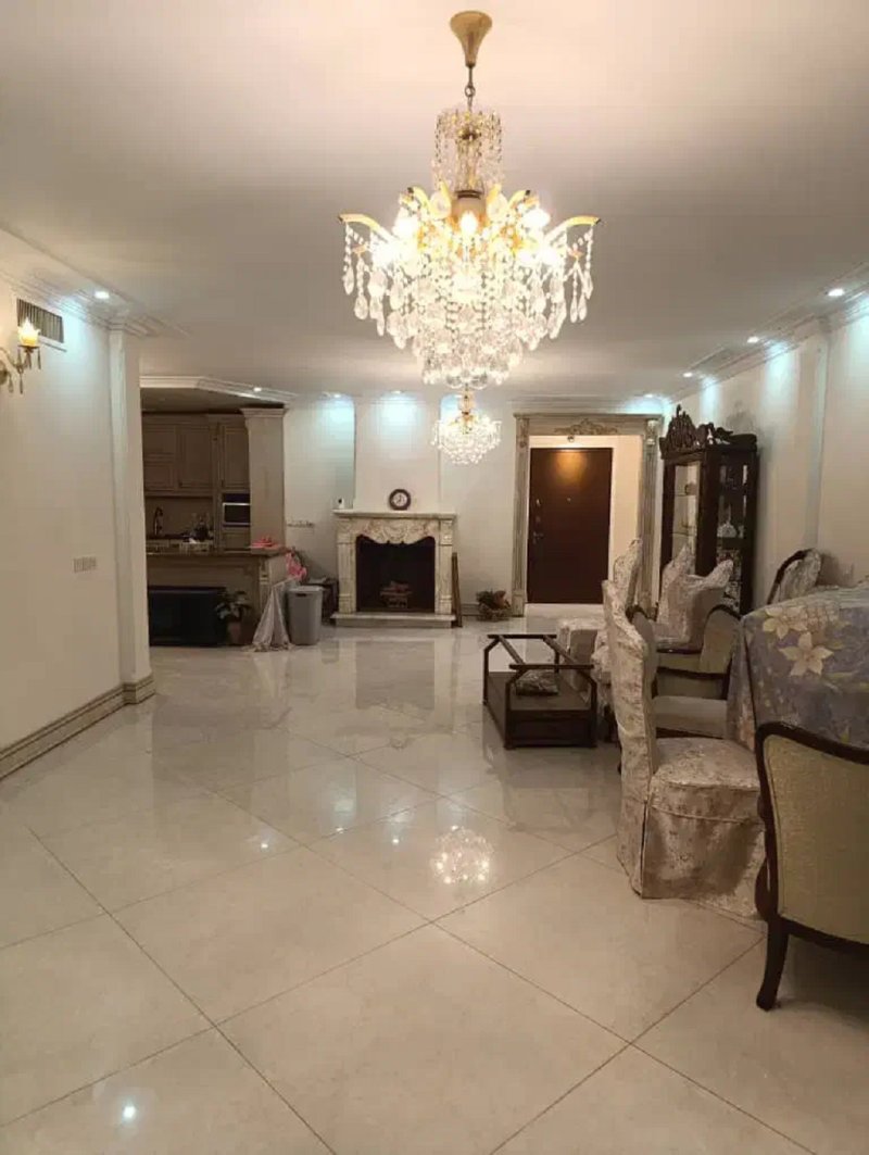 آپارتمان 200 متری سه خوابه در گلشهر تهران13522520404