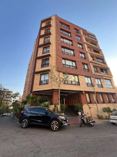 آپارتمان 105 متری دو خوابه در هروی تهران