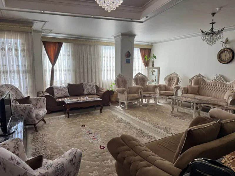 آپارتمان 117 متری دو خوابه در عظیمیه کرج13530520592