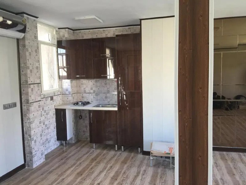 اداری 43 متری دو خوابه در امانیه تهران13522420402