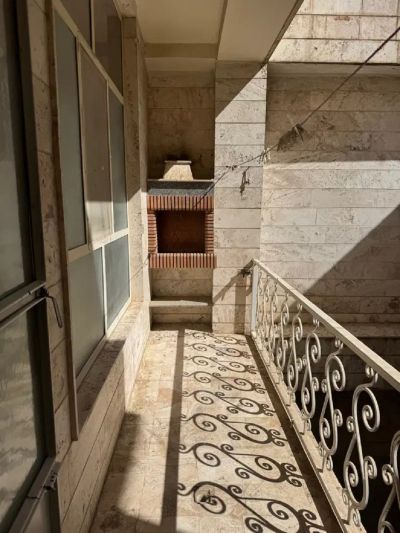 آپارتمان 140 متری سه خوابه در میدان گلستان کرج