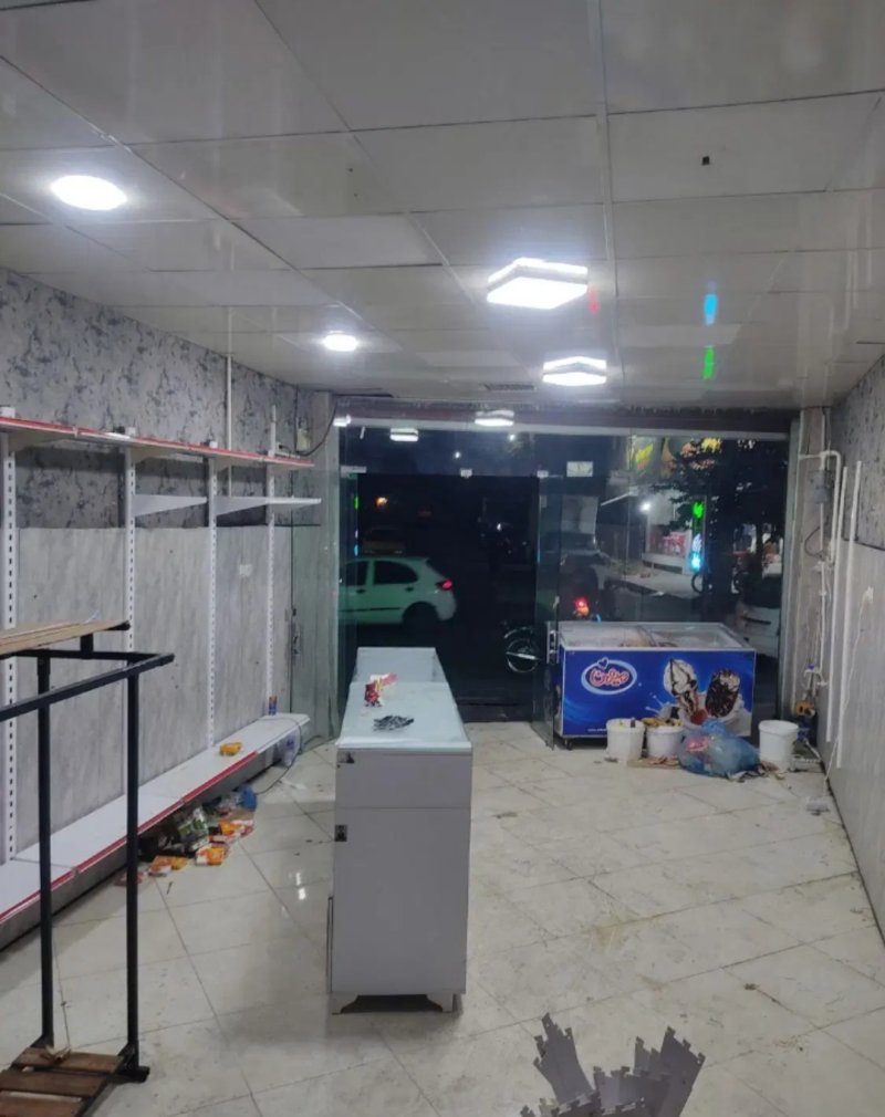 تجاری 37 متری در ورامین13537520777