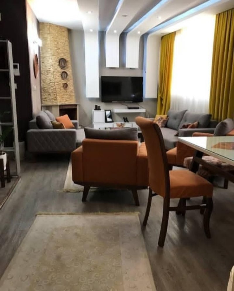 آپارتمان 62 متری دو خوابه در بلوار شقایق تهران13537820786