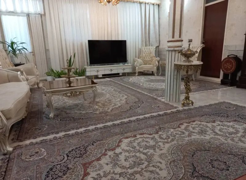 ویلا 180 متری دو خوابه در شهرک فاطمیه ورامین13541220830