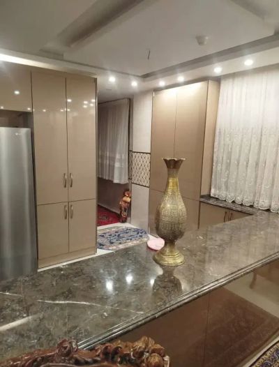 آپارتمان 158 متری سه خوابه در خیابان حامدی ورامین