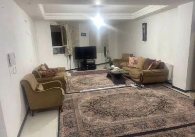 آپارتمان 119 متری دو خوابه در بلوار باهنر ورامین
