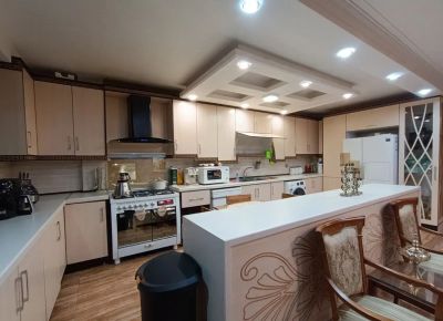 آپارتمان 121 متری دو خوابه در بلوار شهدا ورامین