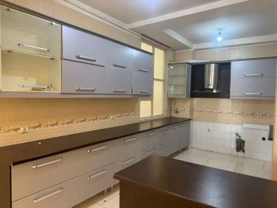 آپارتمان 130 متری سه خوابه در عظیمیه کرج