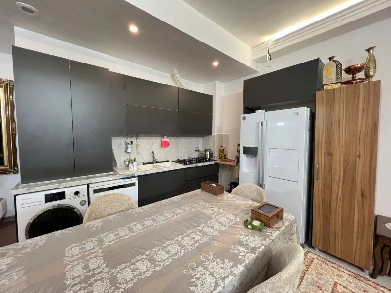 آپارتمان 85 متری دو خوابه در ورامین تهران13534020678