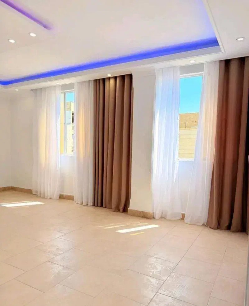 آپارتمان 85 متری دو خوابه در بلوار شقایق تهران13537320775