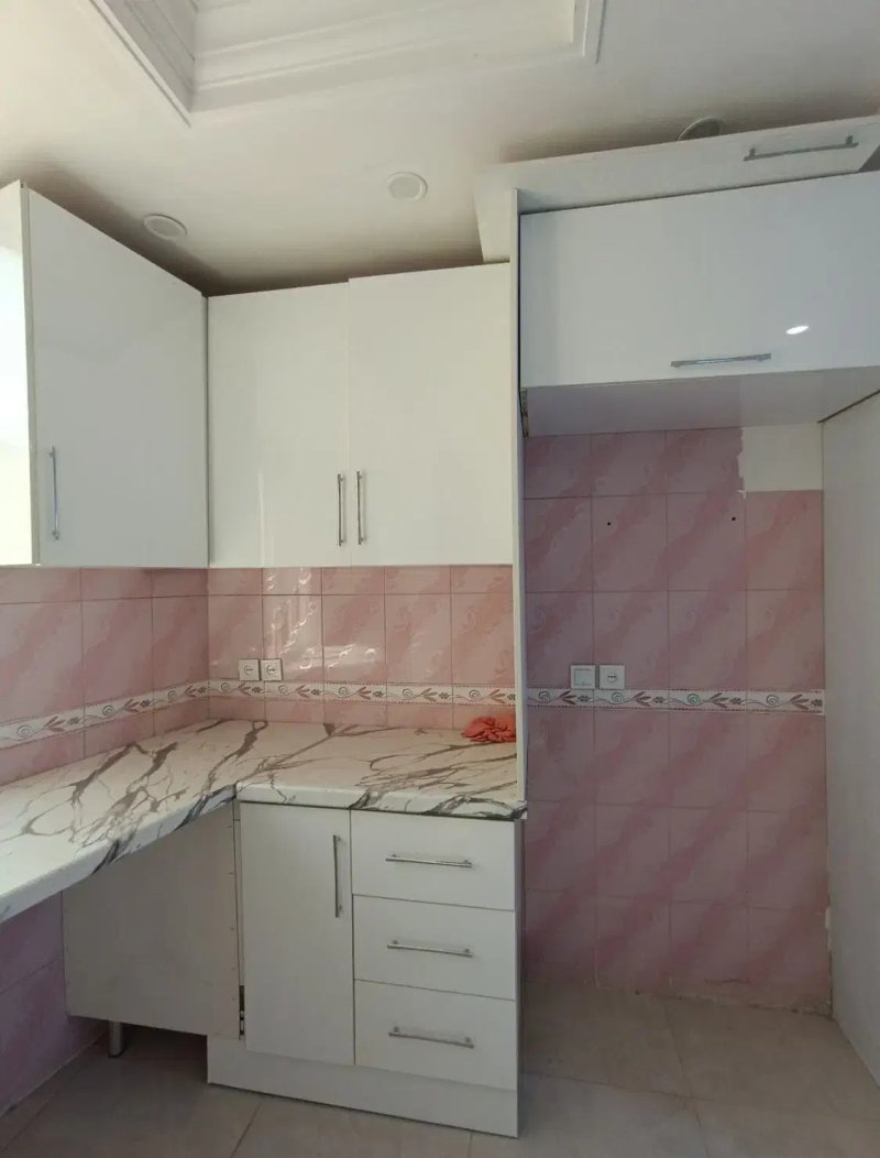 آپارتمان 90 متری دو خوابه در رسالت ورامین13543320856