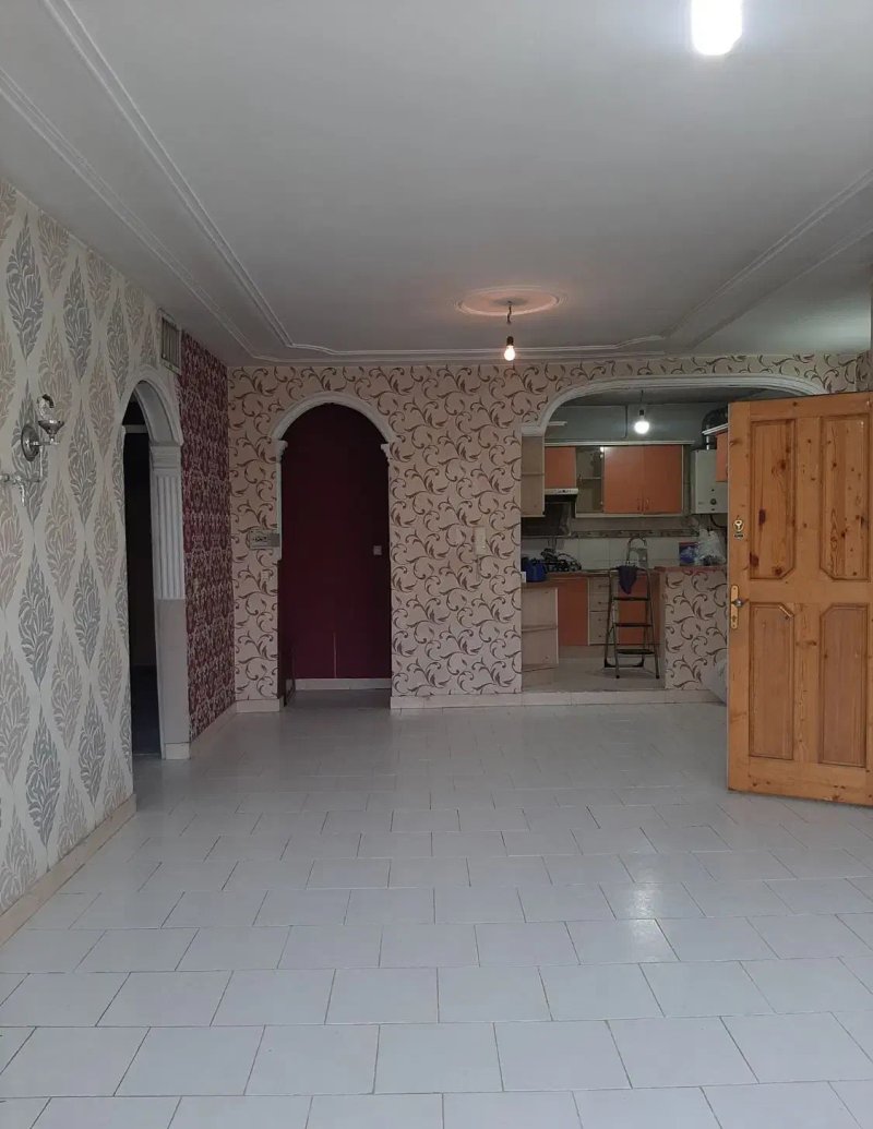 آپارتمان 80 متری دو خوابه در رسالت ورامین13542920852