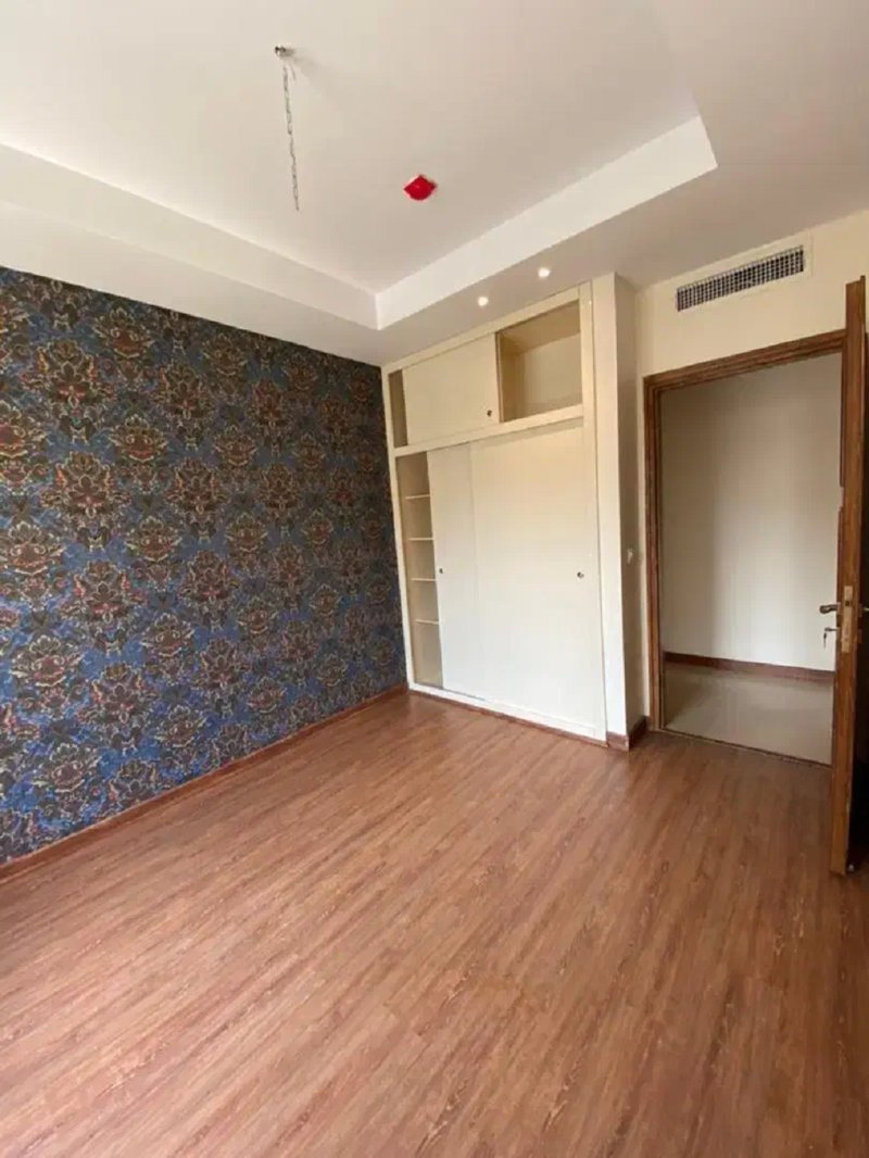 آپارتمان 114 متری دو خوابه در نیاوران تهران13560121149