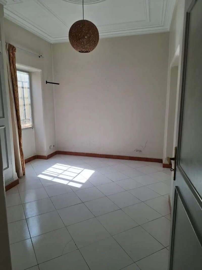 آپارتمان 92 متری دو خوابه در شیخ هادی تهران13548820963