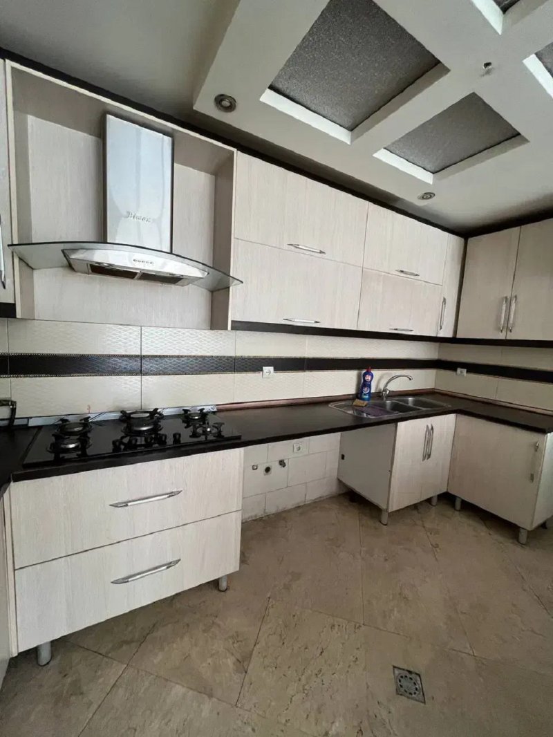 آپارتمان 100 متری دو خوابه در گیشا تهران13552421019