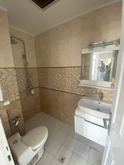 آپارتمان 92 متری دو خوابه در گیشا تهران