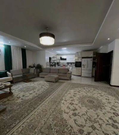 آپارتمان 140 متری سه خوابه در ورامین