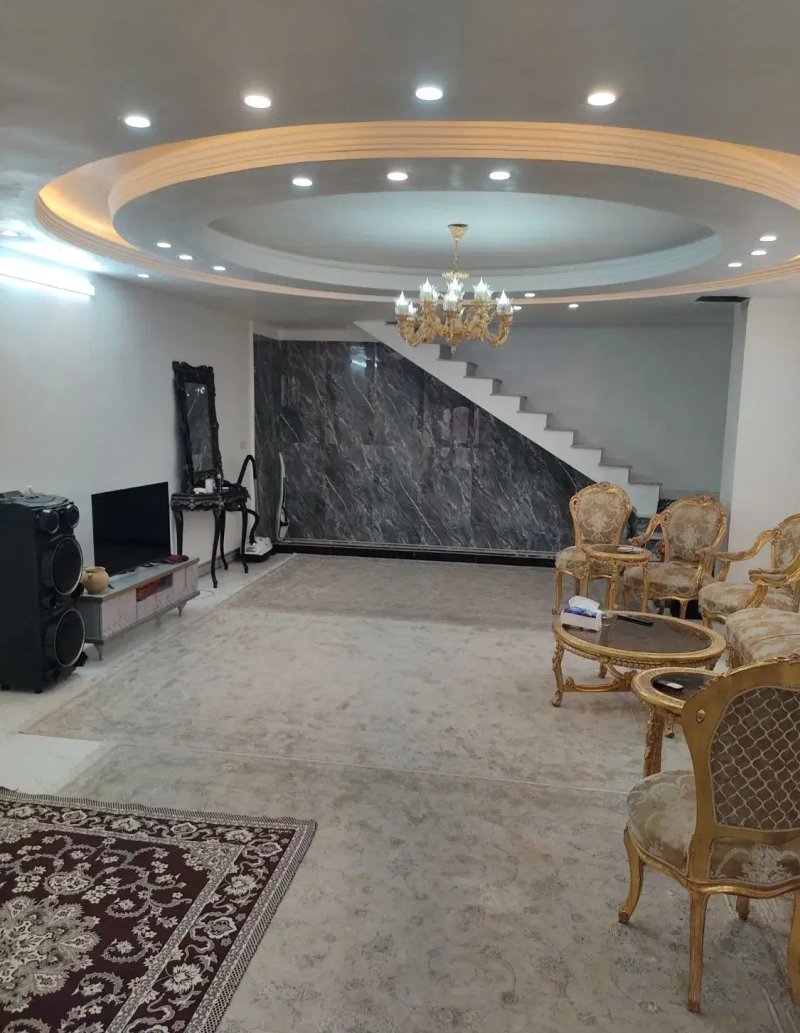 آپارتمان 75 متری سه خوابه در ورامین13554121048