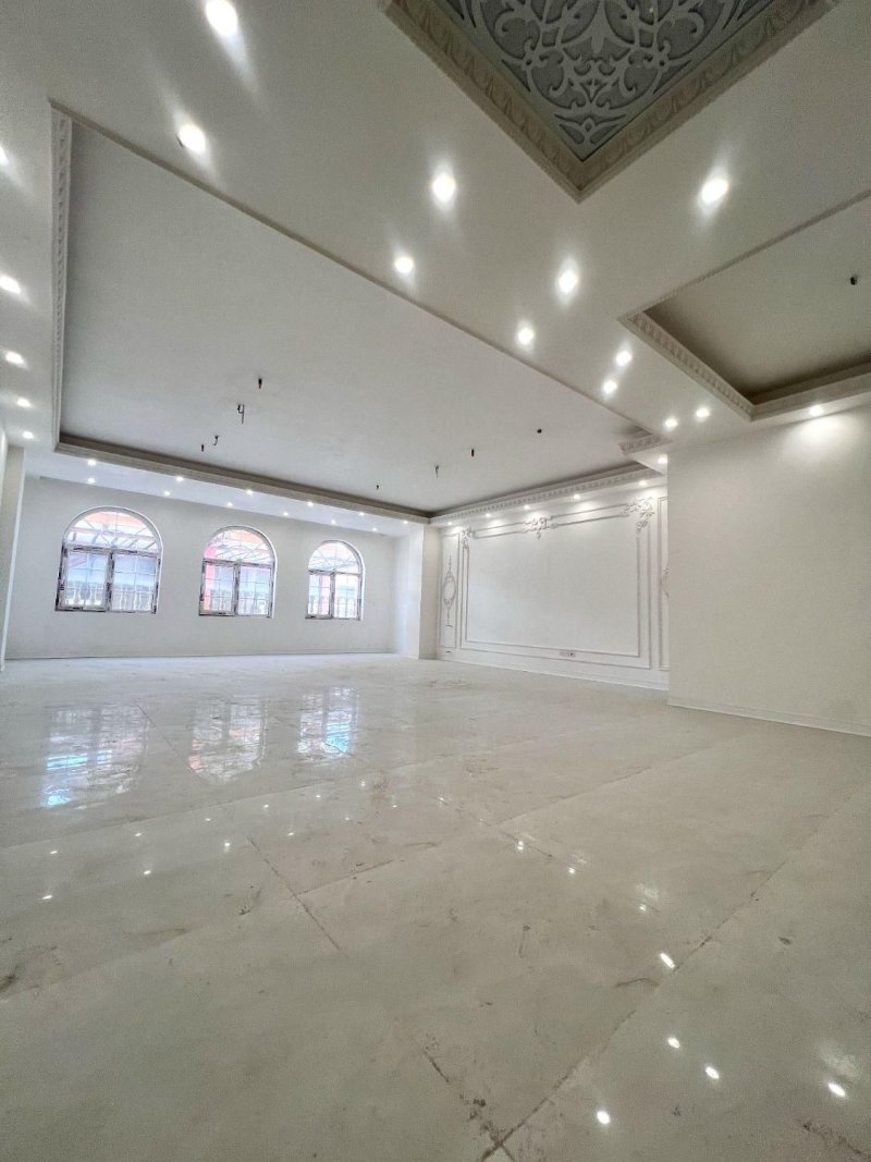 آپارتمان 180 متری سه خوابه در ورامین13557321103