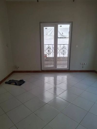 آپارتمان 92 متری دو خوابه در شیخ هادی تهران