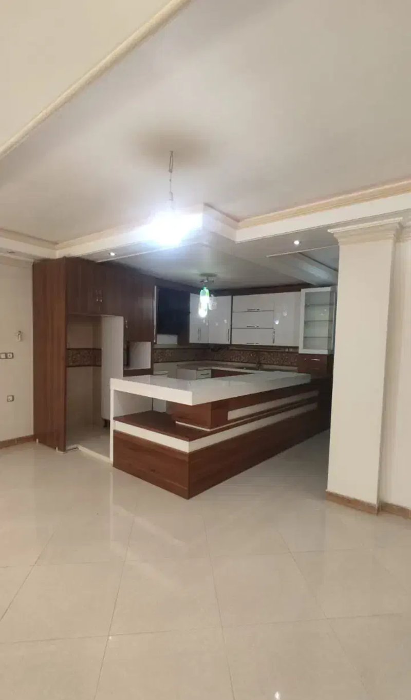 آپارتمان 116 متری دو خوابه در ورامین13548120934