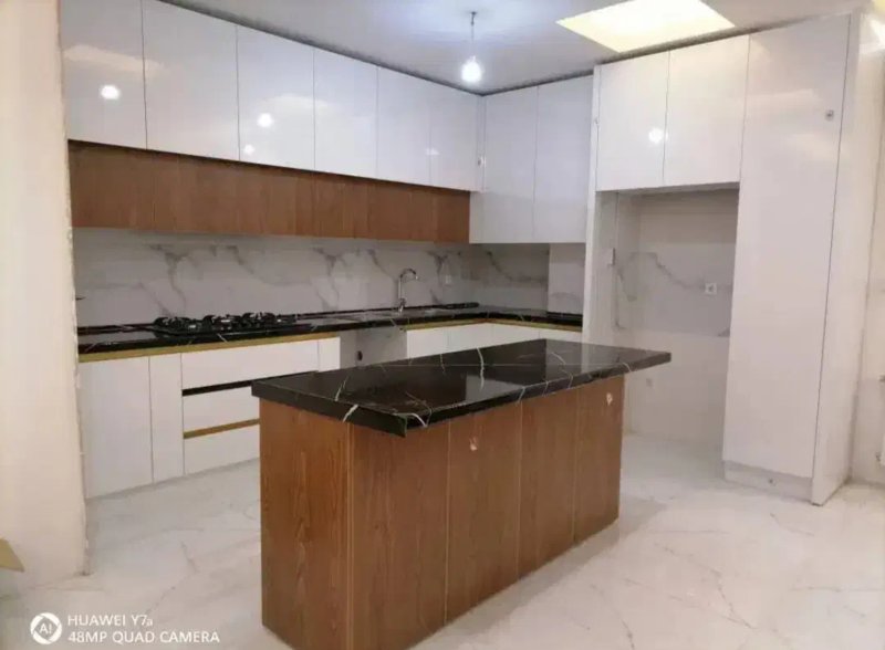 آپارتمان 101 متری دو خوابه در شهرک فجر ورامین13556021087