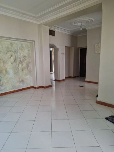 آپارتمان 92 متری دو خوابه در شیخ هادی تهران