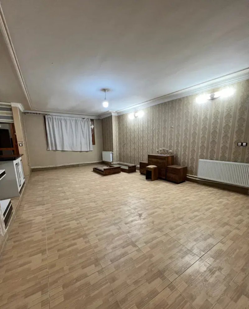 آپارتمان 90 متری دو خوابه در ورامین13559421137