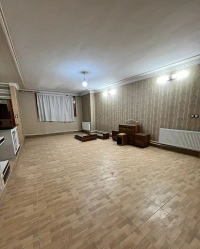 آپارتمان 90 متری دو خوابه در ورامین