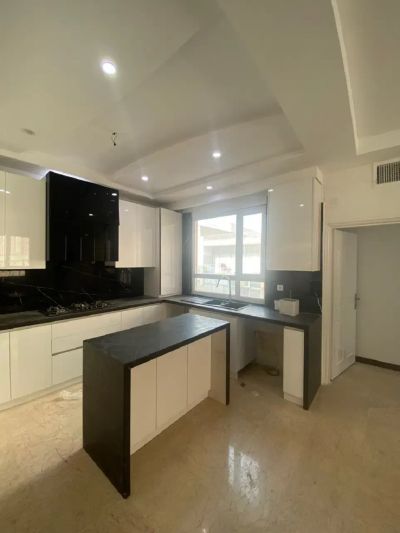 آپارتمان 92 متری دو خوابه در گیشا تهران