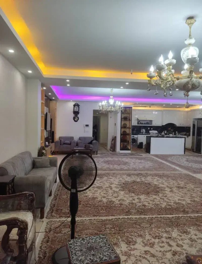 آپارتمان 170 متری سه خوابه در ورامین13547820927