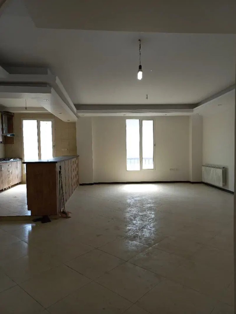 آپارتمان 90 متری دو خوابه در لویزان تهران13561421165