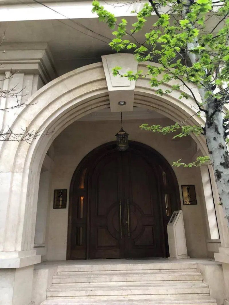 آپارتمان 126 متری دو خوابه در فرمانیه شرقی تهران13564121318