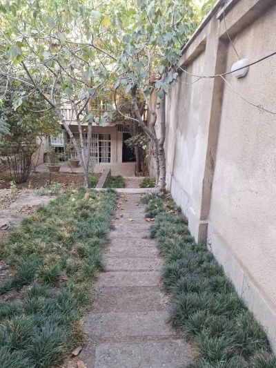 آپارتمان 185 متری سه خوابه در حسین آباد تهران