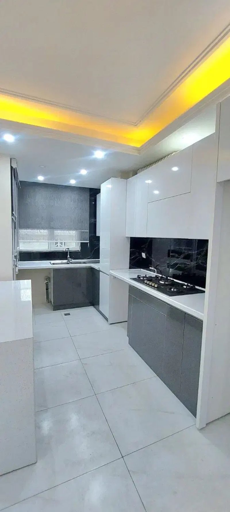 آپارتمان 124 متری سه خوابه در مرزداران تهران13565721376