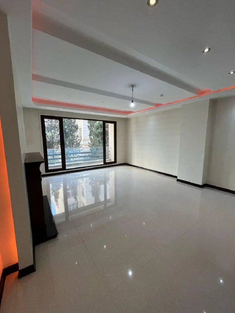 آپارتمان 138 متری دو خوابه در فرمانیه تهران13564021316