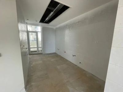 آپارتمان 126 متری دو خوابه در فرمانیه شرقی تهران