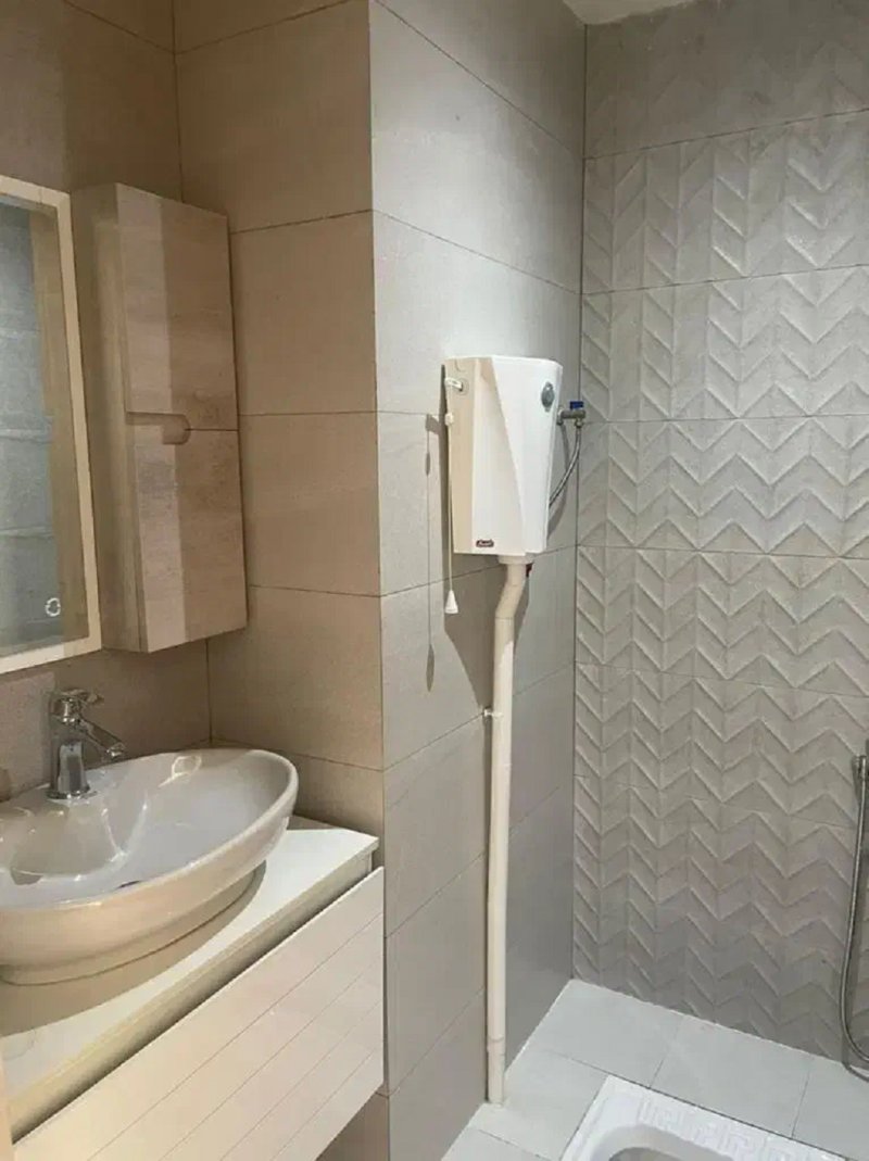 آپارتمان 85 متری دو خوابه در چیذر تهران13569121446