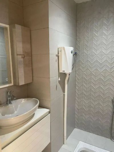 آپارتمان 85 متری دو خوابه در چیذر تهران