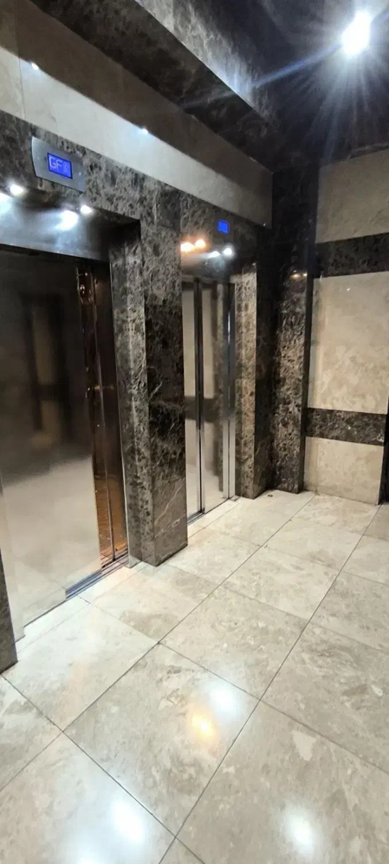 اداری 66 متری یک خوابه در حسین آباد تهران13562121189