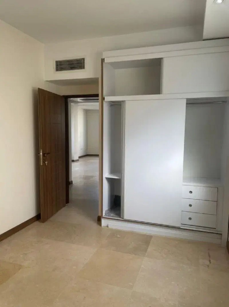 آپارتمان 85 متری دو خوابه در چیذر تهران13569121442