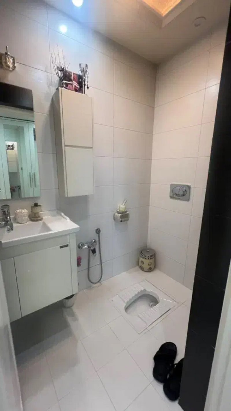 آپارتمان 150 متری سه خوابه در قیطریه تهران13568521428