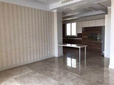 آپارتمان 250 متری سه خوابه در فرمانیه غربی تهران